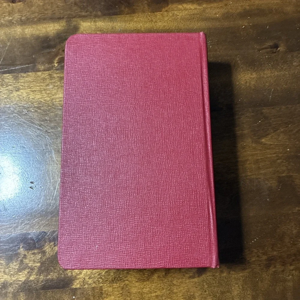 The Merck Veterinary Manual  1991 hardcover 7th Edition